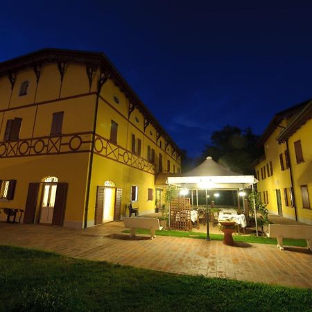 Corte Degli Estensi Formigine Exteriör bild