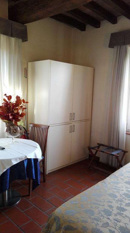 Corte Degli Estensi Formigine Exteriör bild
