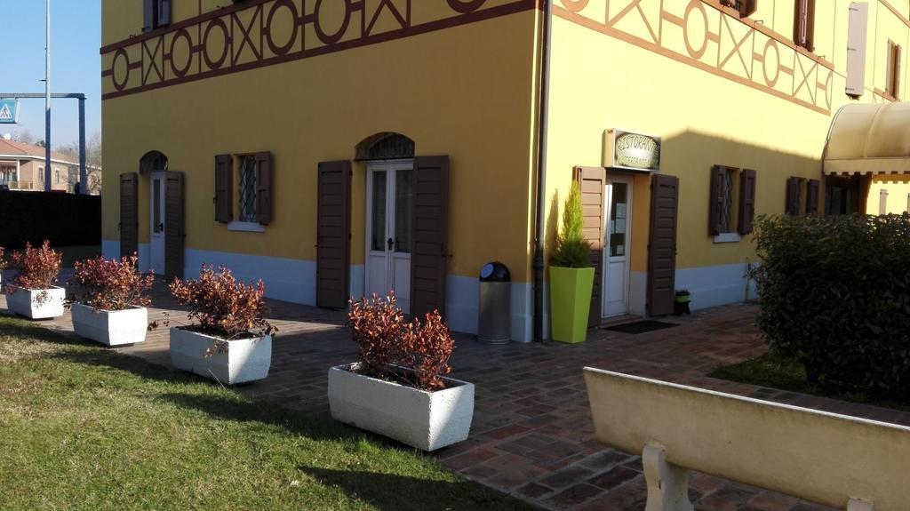 Corte Degli Estensi Formigine Exteriör bild